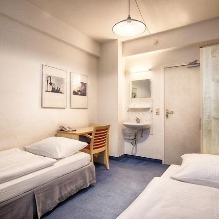 Enjoy Hostel Berlin City West Екстер'єр фото