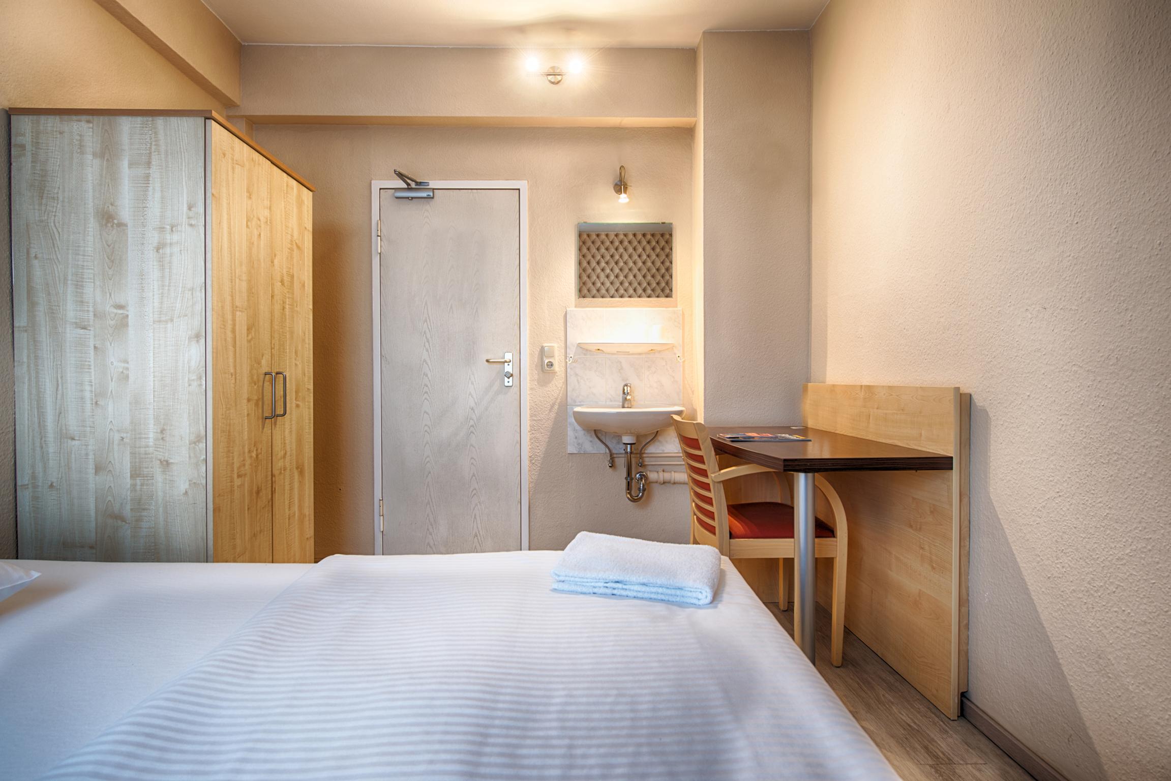 Enjoy Hostel Berlin City West Екстер'єр фото