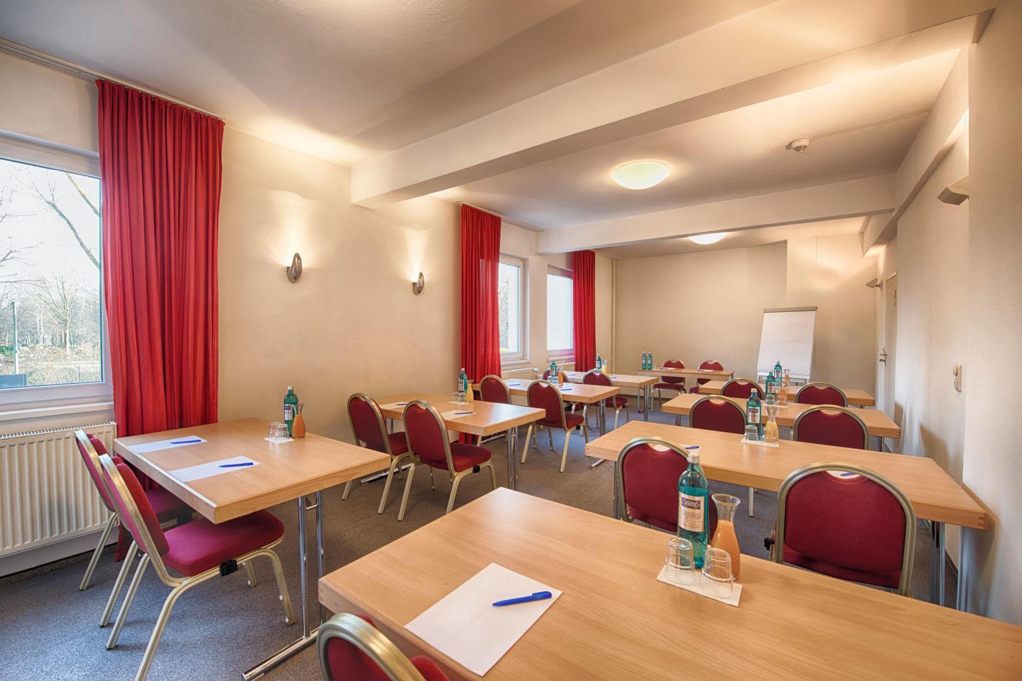 Enjoy Hostel Berlin City West Екстер'єр фото