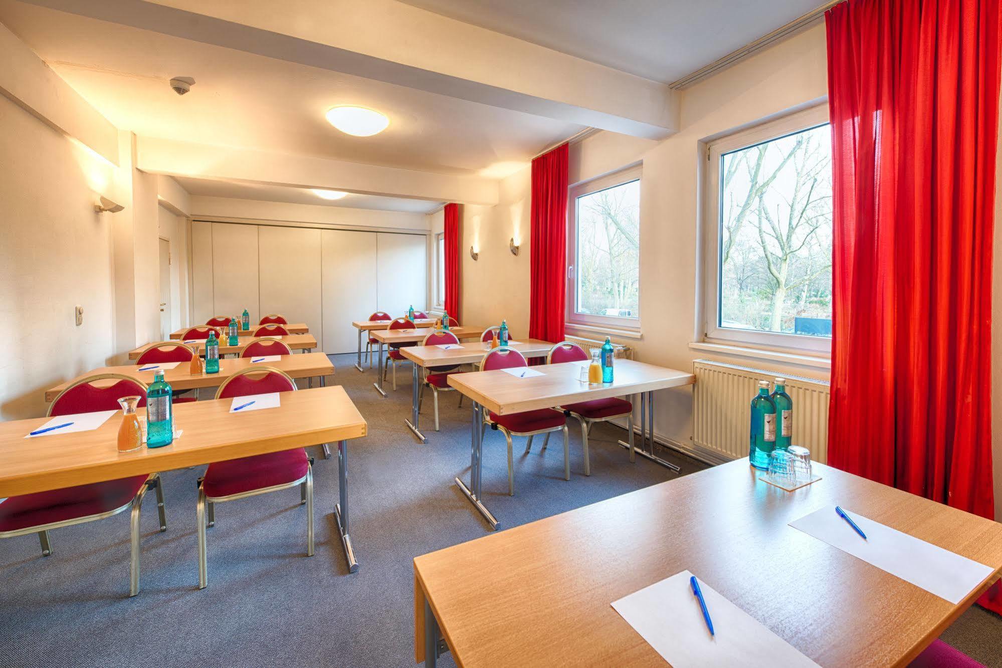 Enjoy Hostel Berlin City West Екстер'єр фото